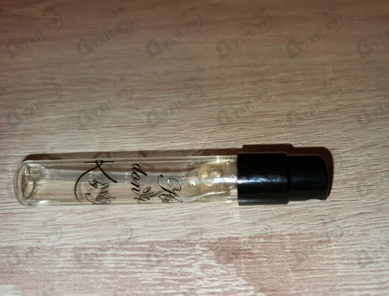 Парфюмерия Kilian Kisses Don't Lie