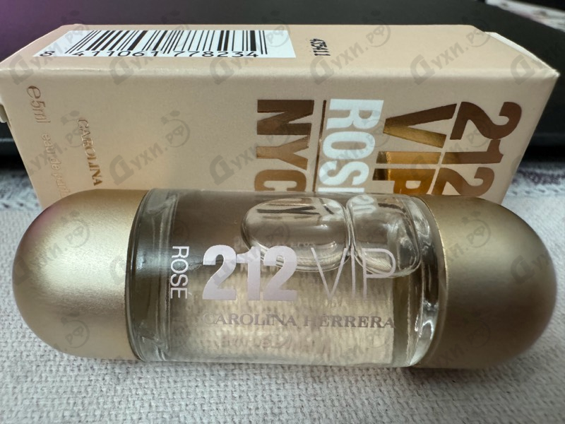 Парфюмерия Carolina Herrera 212 Vip Rose