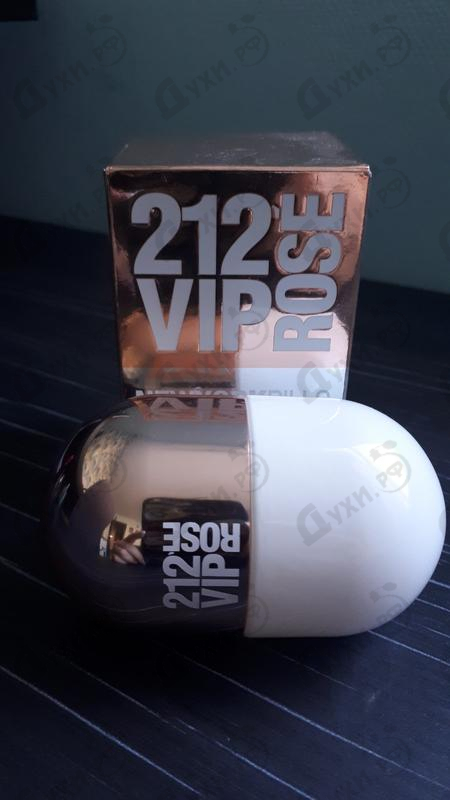 Парфюмерия Carolina Herrera 212 Vip Rose