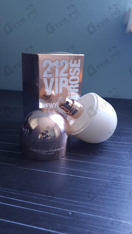 Купить Carolina Herrera 212 Vip Rose