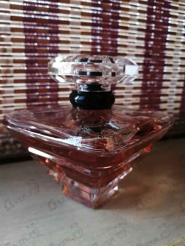 Духи Tresor Eau De Parfum Lumineuse от Lancome