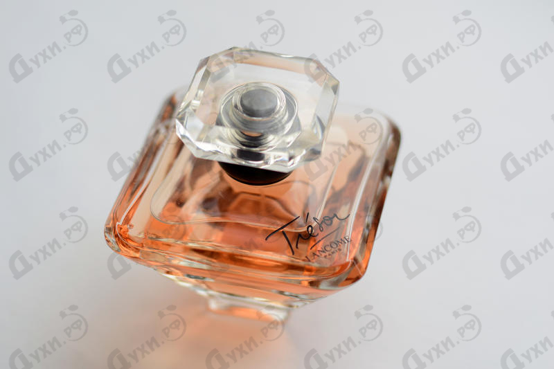 Парфюмерия Tresor Eau De Parfum Lumineuse от Lancome