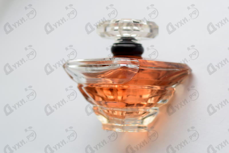 Духи Tresor Eau De Parfum Lumineuse от Lancome