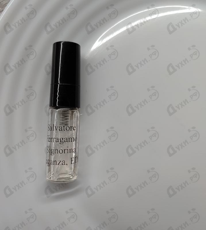 Духи Signorina Eleganza от Salvatore Ferragamo