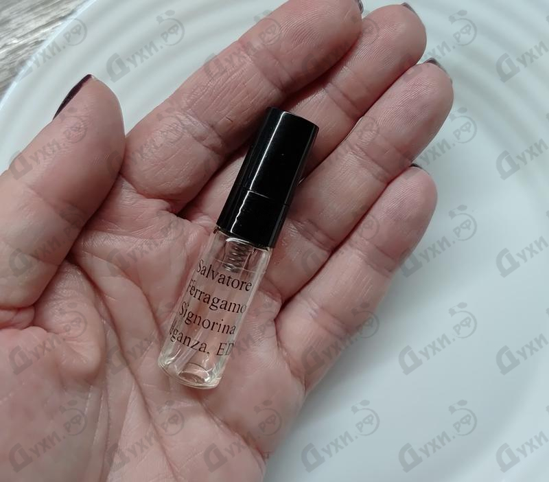 Парфюмерия Salvatore Ferragamo Signorina Eleganza