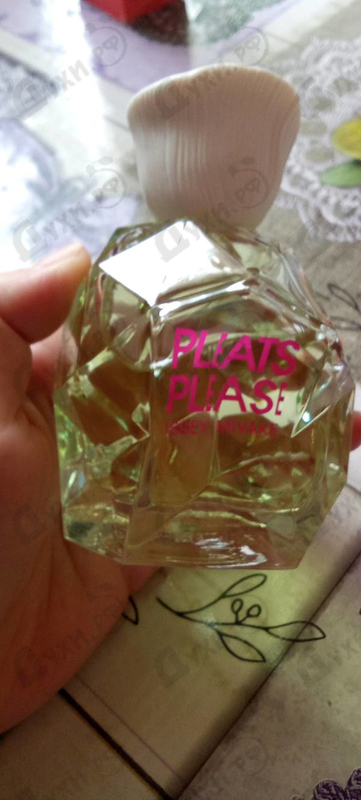 Парфюмерия Pleats Please L'eau от Issey Miyake