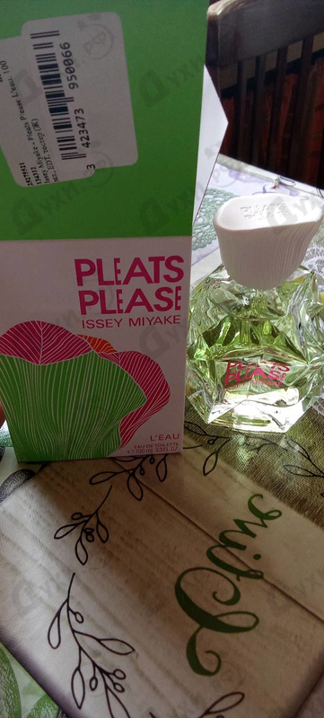 Купить Pleats Please L'eau от Issey Miyake