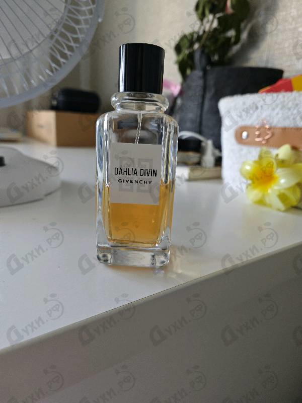 Отзывы Givenchy Dahlia Divin