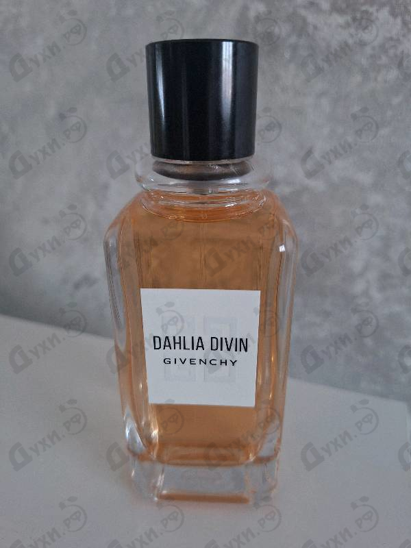 Духи Dahlia Divin от Givenchy