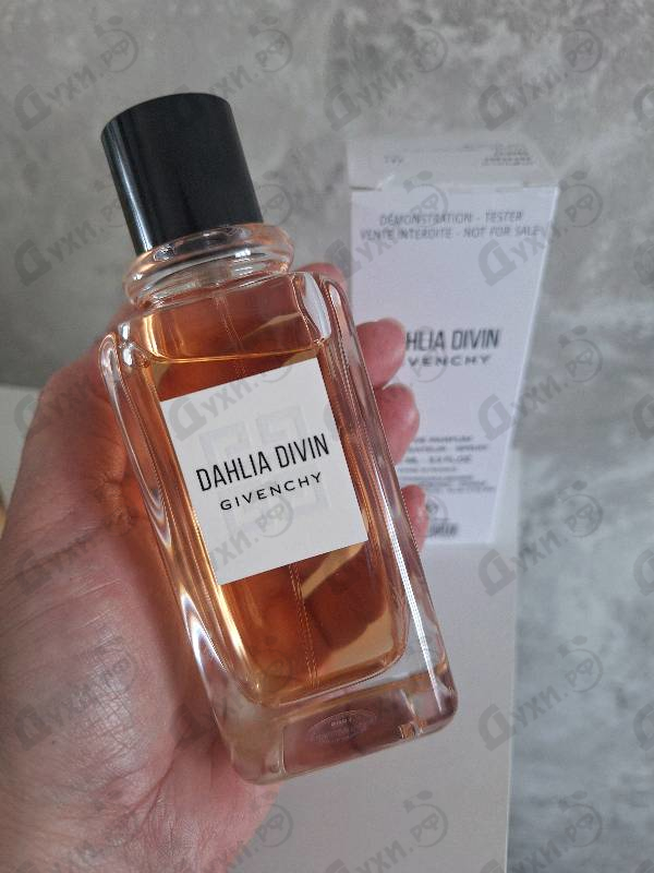 Духи Dahlia Divin от Givenchy