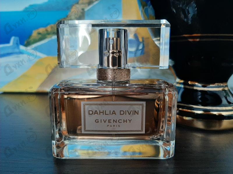 Духи Dahlia Divin от Givenchy