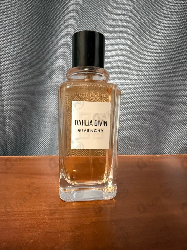 Парфюмерия Dahlia Divin от Givenchy