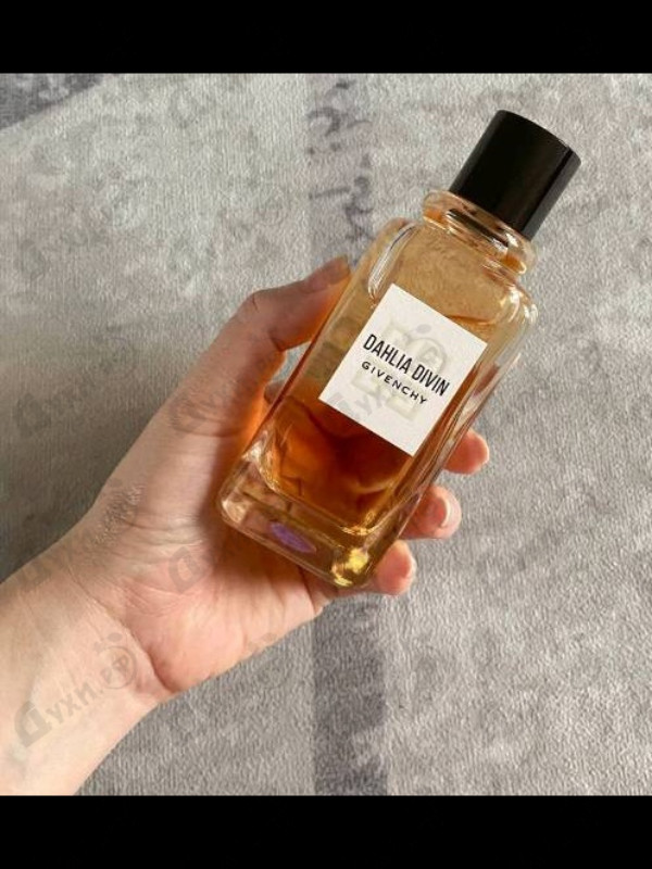 Отзыв Givenchy Dahlia Divin