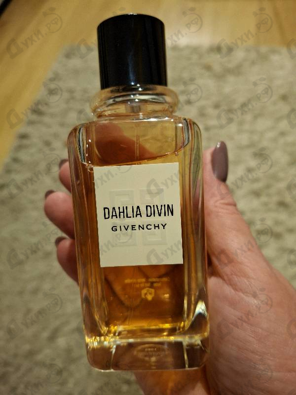 Парфюмерия Dahlia Divin от Givenchy