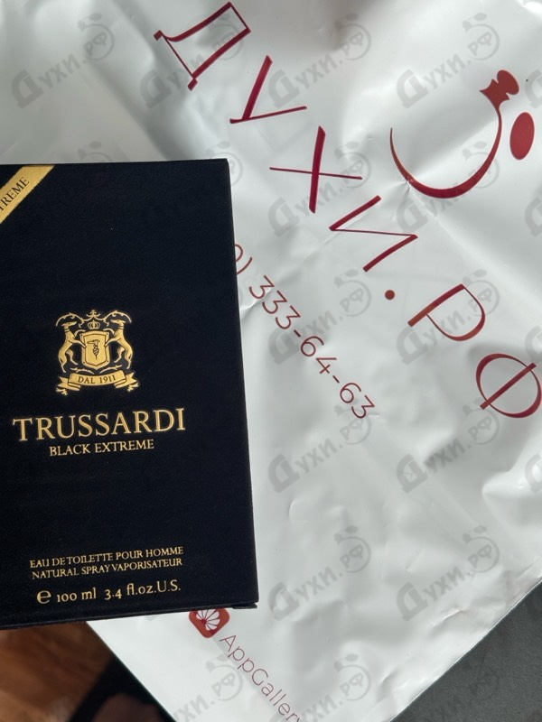Парфюмерия Black Extreme от Trussardi