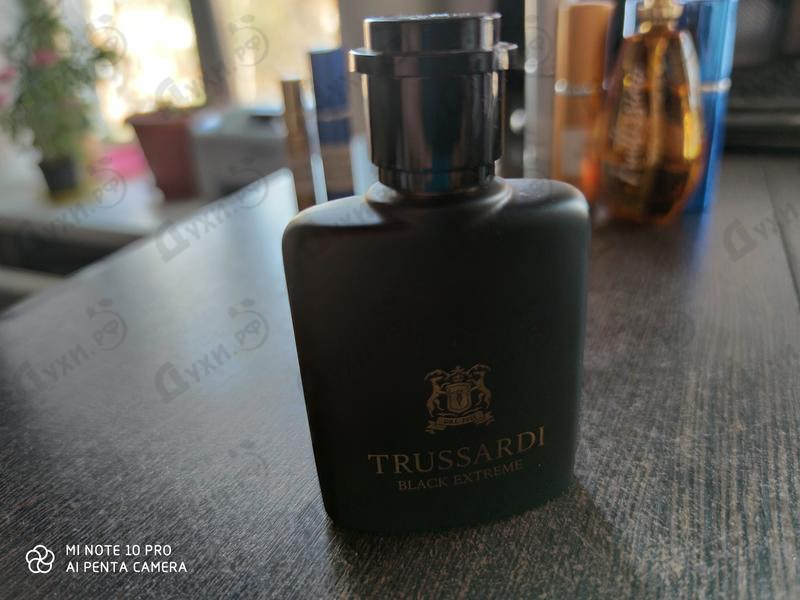 Парфюмерия Black Extreme от Trussardi