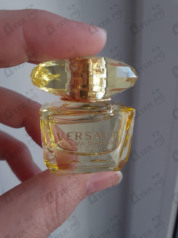 Парфюмерия Yellow Diamond Intense от Versace