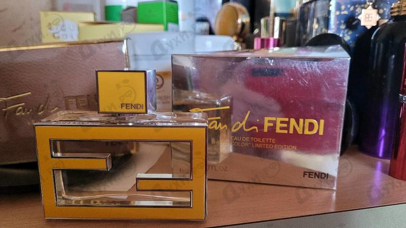 Купить Fan di Fendi It Color от Fendi