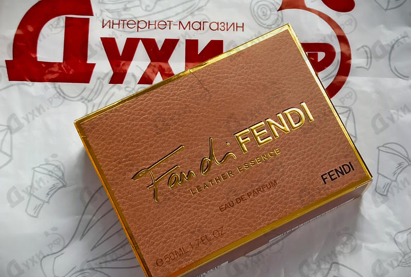 Купить Leather Essence от Fendi