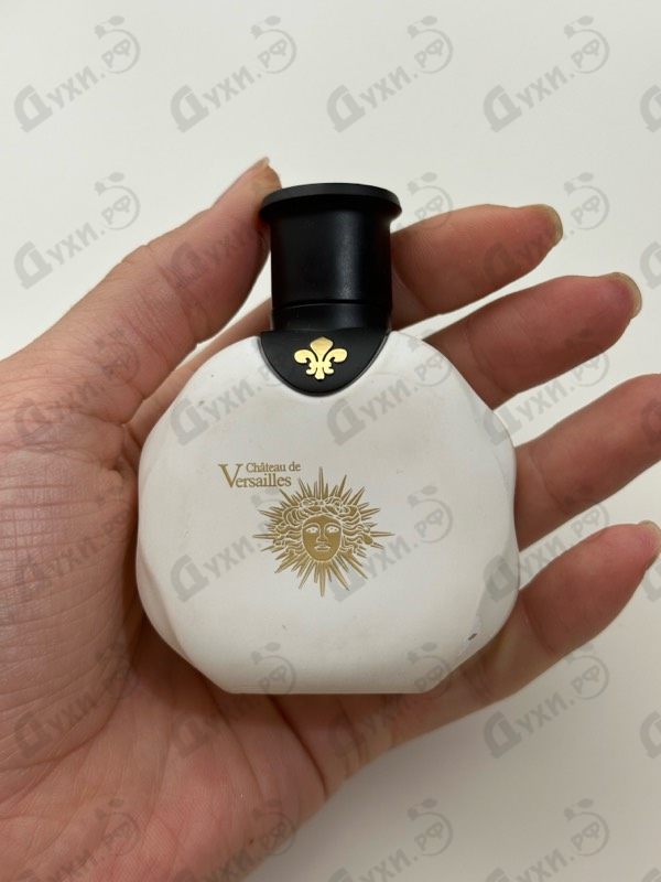 Парфюмерия Promenade от Parfums du Chateau de Versailles