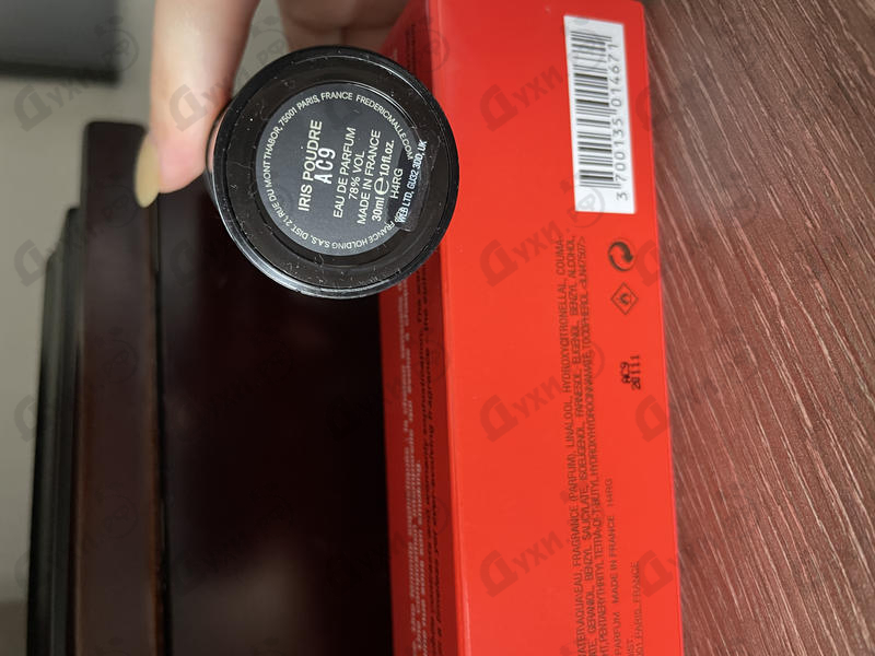 Парфюм Frederic Malle Iris Poudre Духи Iris Poudre от Frederic Malle