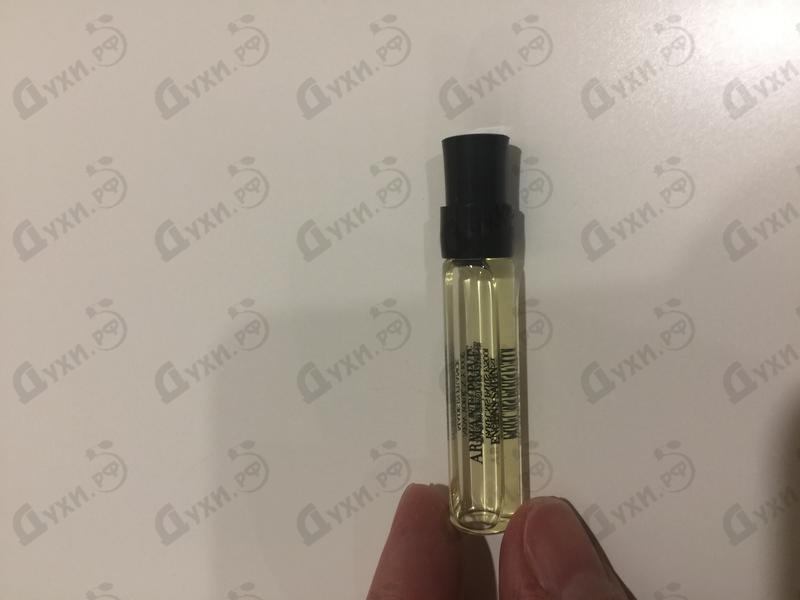 Купить Prive Encens Satin от Giorgio Armani