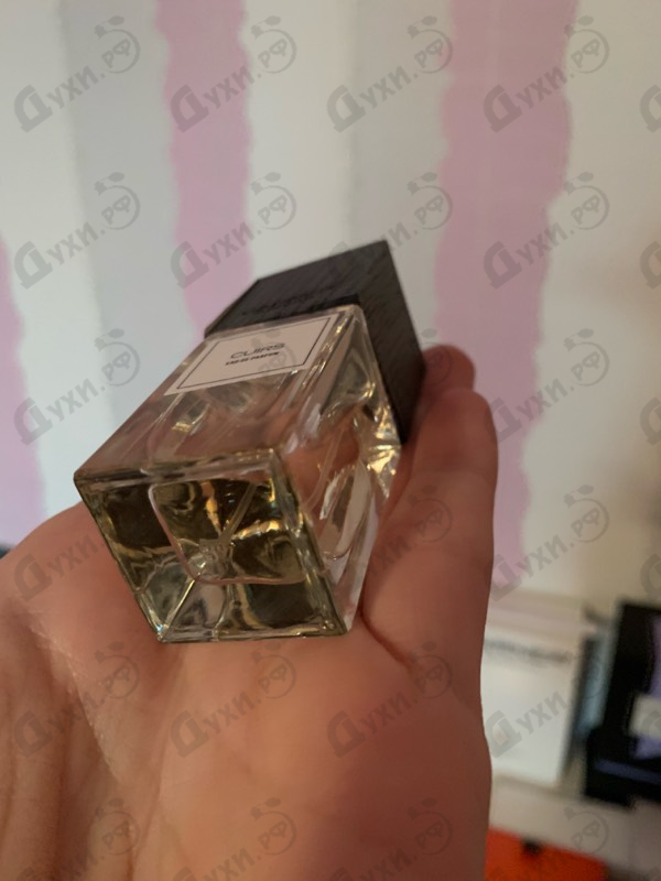 Духи Cuirs от Carner Barcelona