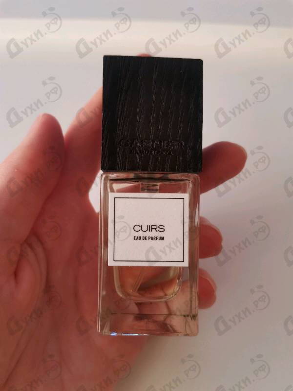 Духи Cuirs от Carner Barcelona