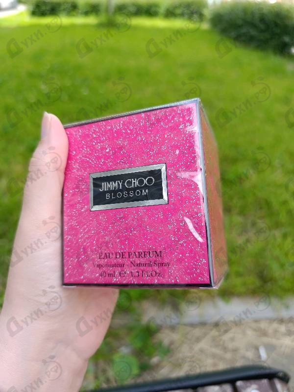 Парфюмерия Blossom от Jimmy Choo