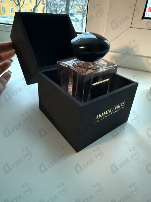 Духи Prive Pivoine Suzhou от Giorgio Armani