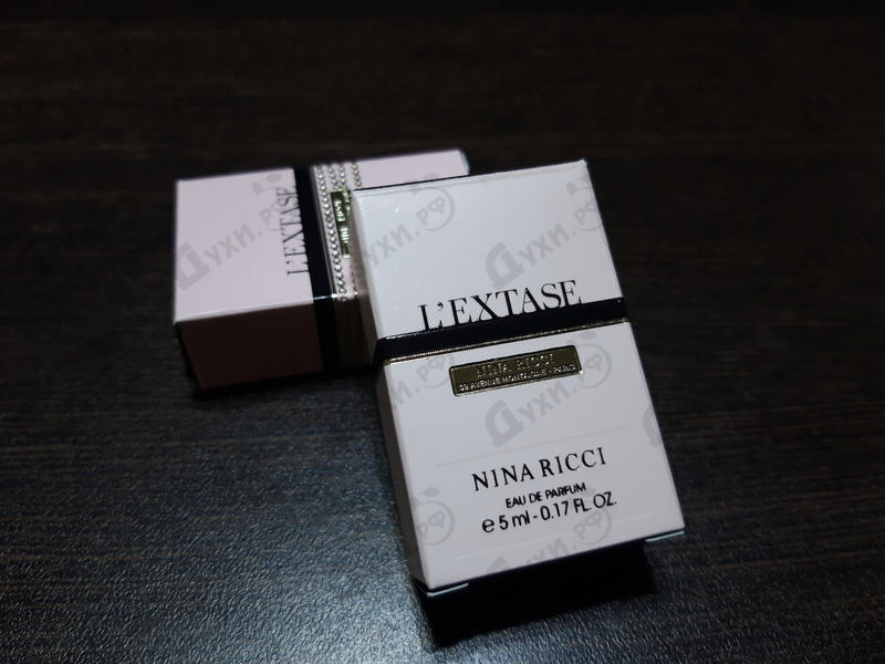 Купить L'extase от Nina Ricci Отзыв Nina Ricci L'extase