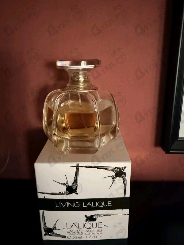 Духи Living от Lalique