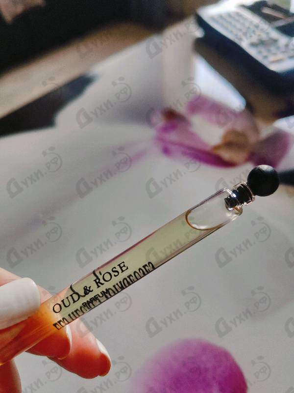 Парфюмерия Cartier Oud & Rose