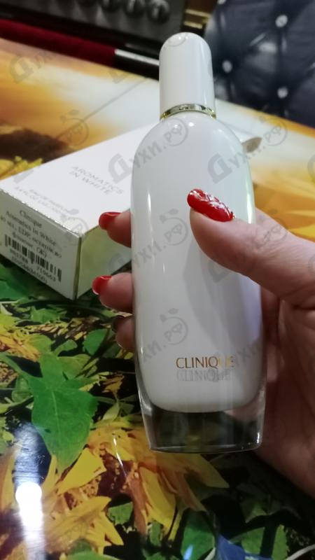 Парфюмерия Aromatics In White от Clinique