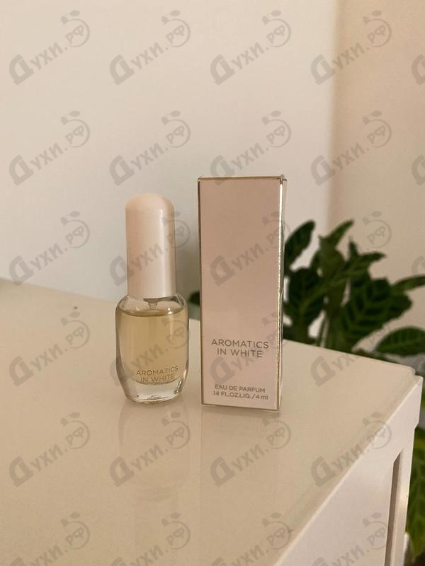 Духи Aromatics In White от Clinique Парфюмерия Clinique Aromatics In White