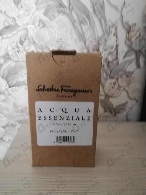 Парфюмерия Acqua Essenziale Colonia от Salvatore Ferragamo