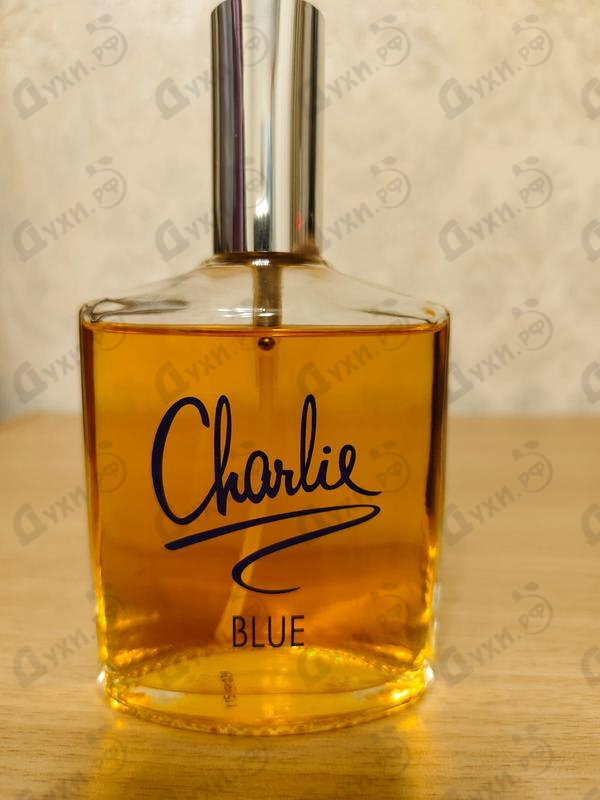 Парфюмерия Charlie Blue от Revlon