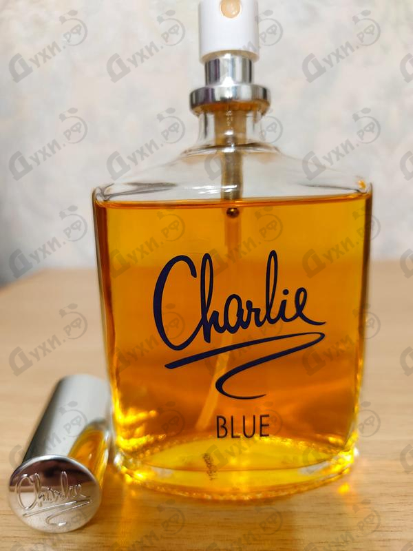 Парфюмерия Charlie Blue от Revlon