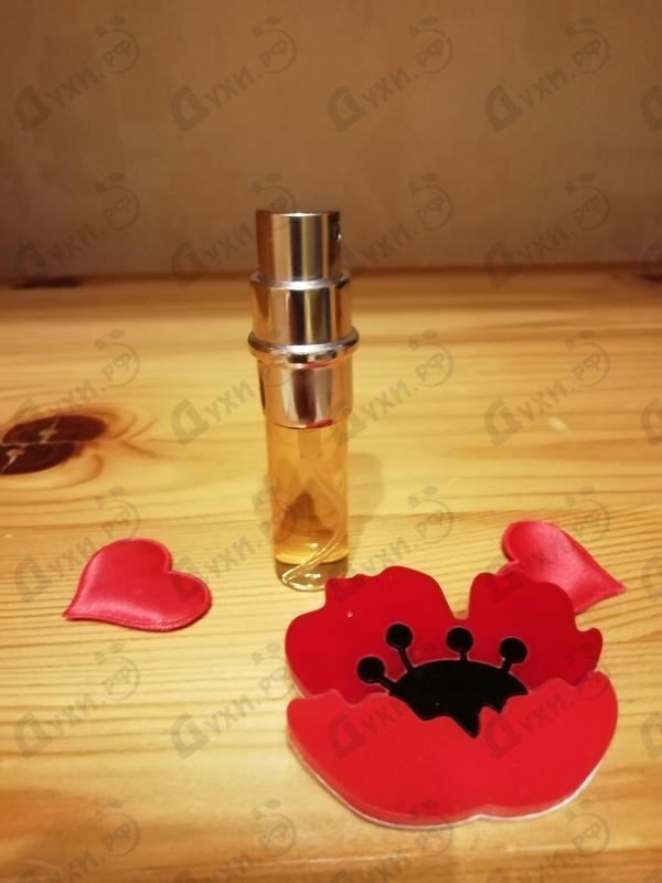 Духи Emporio Diamonds Violet от Giorgio Armani