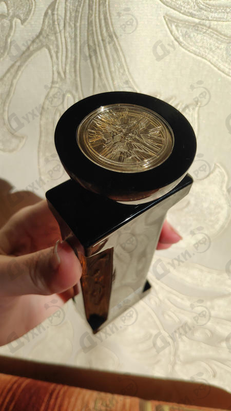 Парфюм Lalique Fleur Universelle Духи Fleur Universelle от Lalique