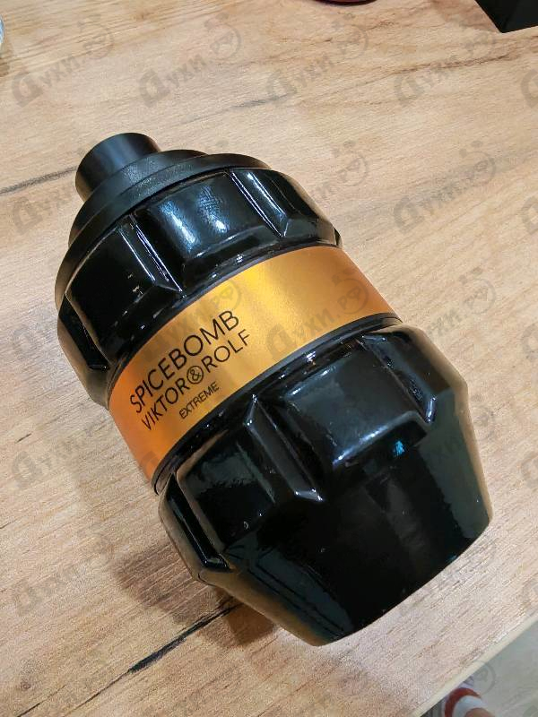Парфюмерия Spicebomb Extreme от Viktor & Rolf