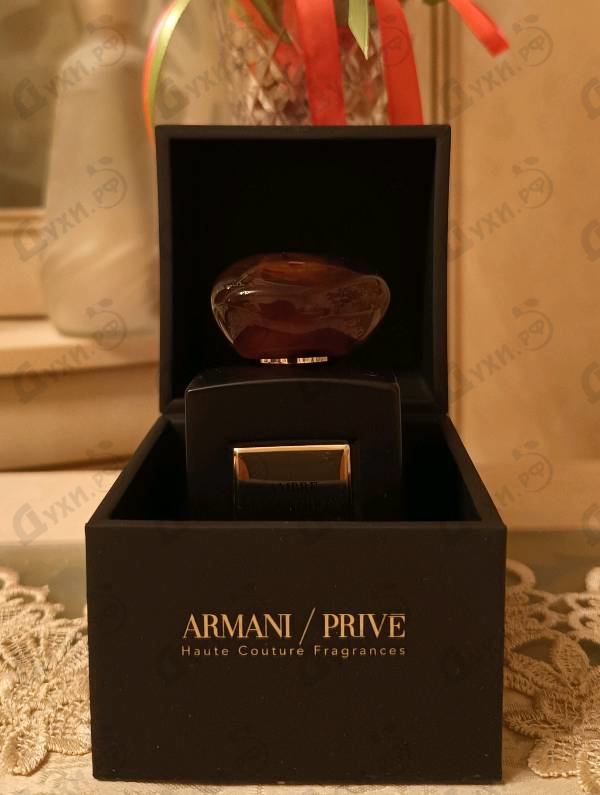 Купить Prive Ambre Eccentrico от Giorgio Armani