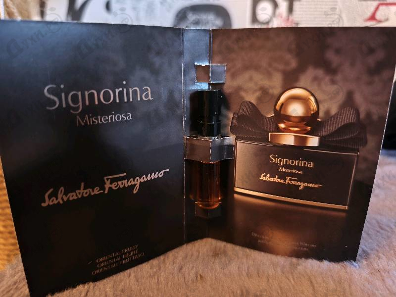 Парфюмерия Salvatore Ferragamo Signorina Misteriosa