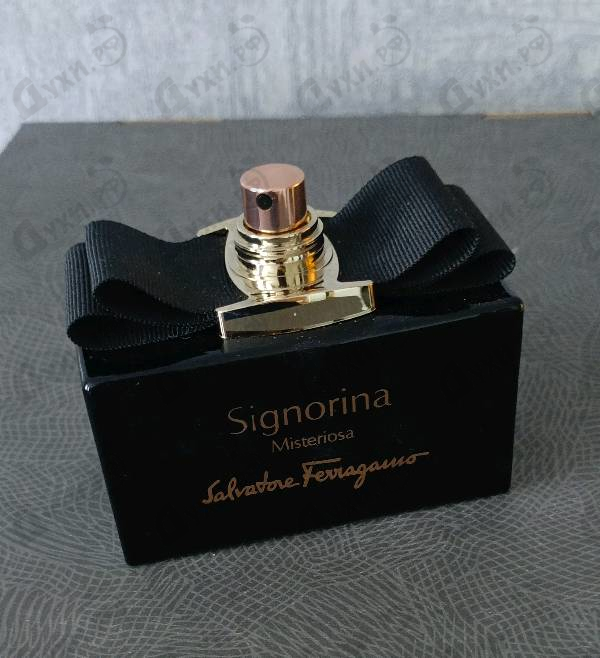 Парфюмерия Signorina Misteriosa от Salvatore Ferragamo