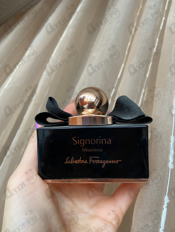 Духи Signorina Misteriosa от Salvatore Ferragamo