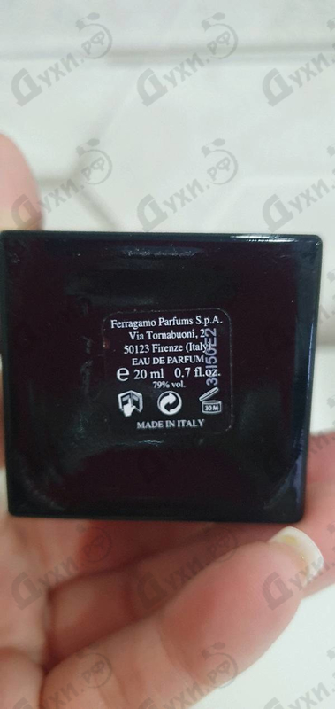 Парфюмерия Signorina Misteriosa от Salvatore Ferragamo