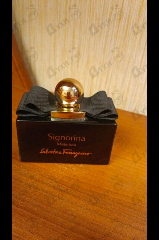 Парфюмерия Signorina Misteriosa от Salvatore Ferragamo