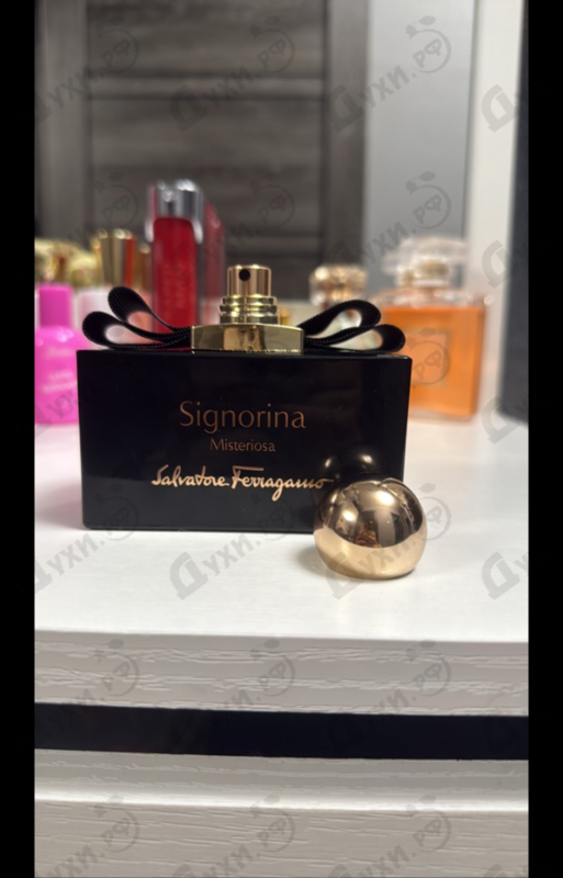 Парфюмерия Signorina Misteriosa от Salvatore Ferragamo