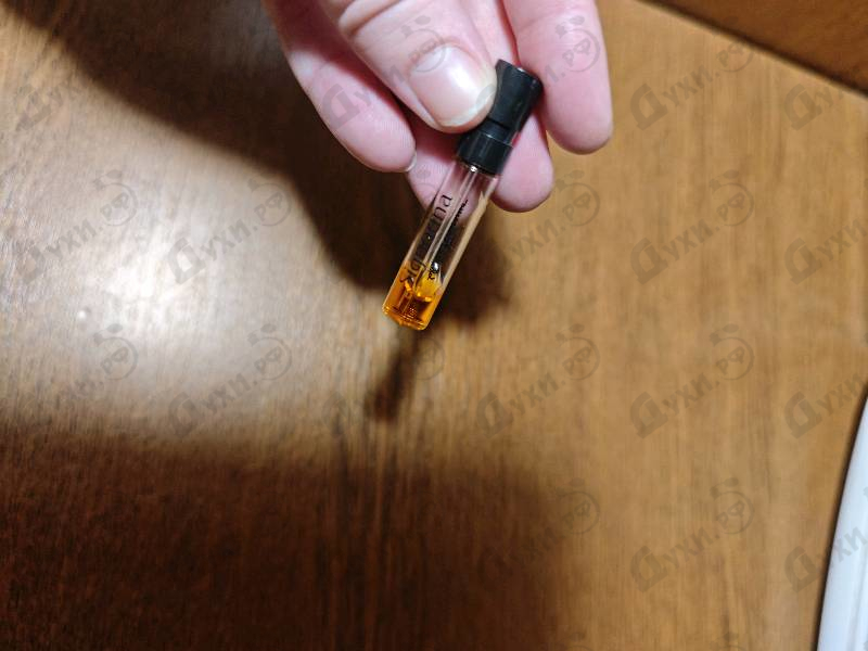 Парфюмерия Signorina Misteriosa от Salvatore Ferragamo