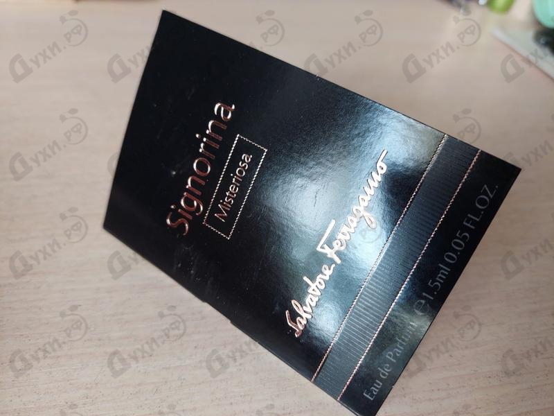 Духи Signorina Misteriosa от Salvatore Ferragamo